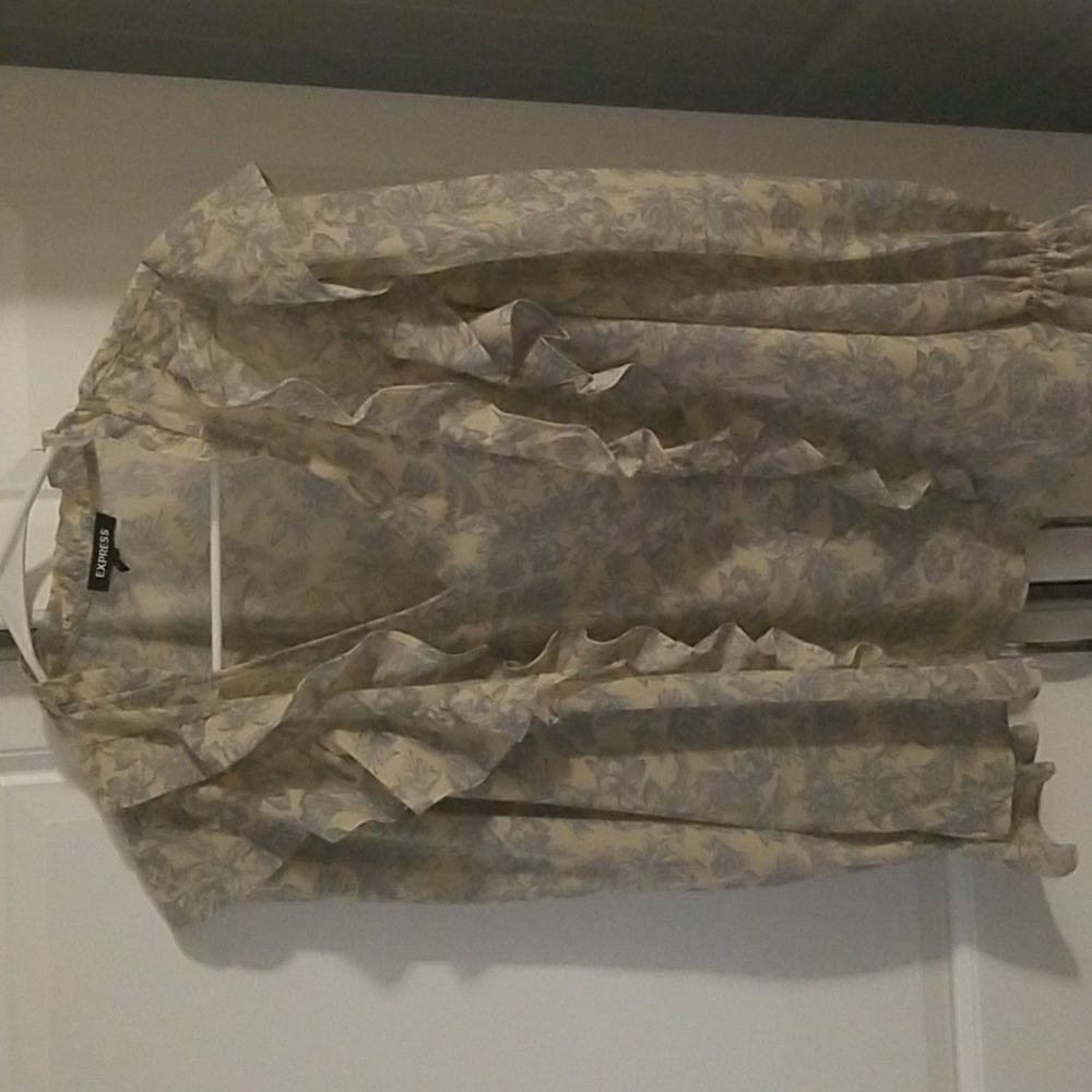 Women blouses